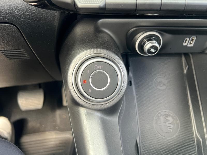Alfa Romeo Tonale | 1.5 Essence 130CH | Boite auto | GPS | Capteurs Av/Ar | Clim auto | - 16