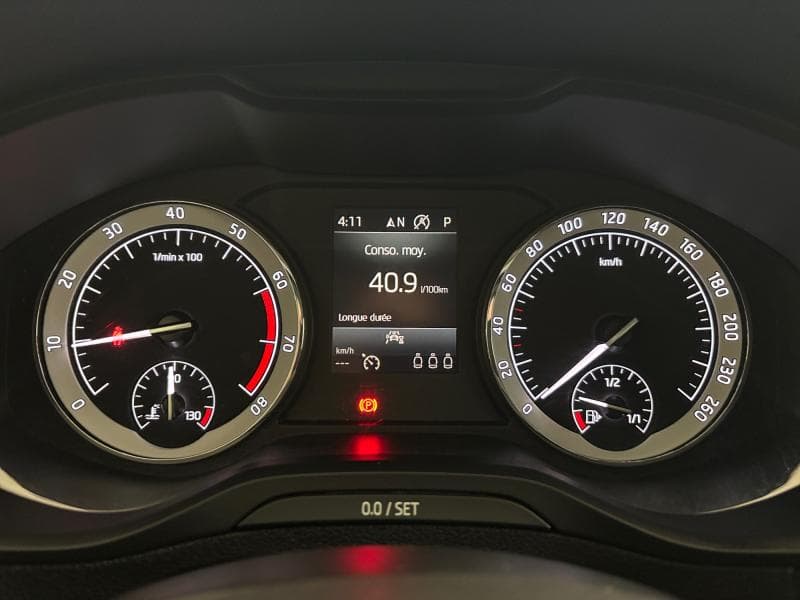 Skoda Karoq Ambition | 1.5 TSI 150 CV | GPS | Caméra | Carplay | Attelage | Capteurs Av/Ar - 14