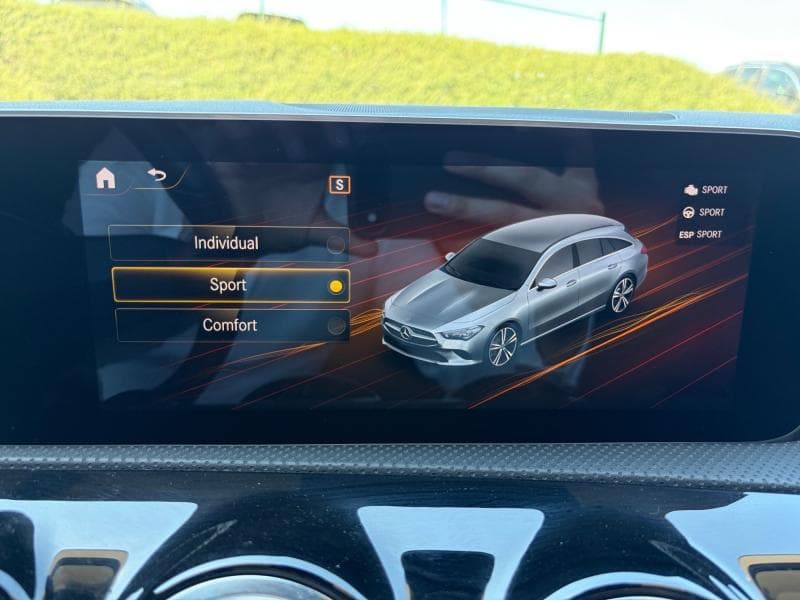 Mercedes-Benz CLA 180 Pack AMG | 1.3T 136cv | Carplay | Caméra | GPS | Capteurs Av+Ar - 22