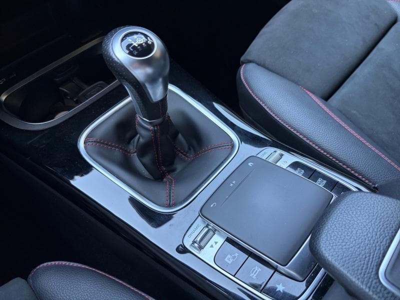 Mercedes-Benz CLA 180 Pack AMG | 1.3T 136cv | Carplay | Caméra | GPS | Capteurs Av+Ar - 24