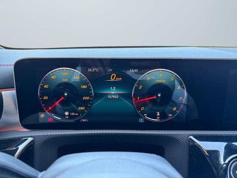 Mercedes-Benz CLA 180 Pack AMG | 1.3T 136cv | Carplay | Caméra | GPS | Capteurs Av+Ar - 17