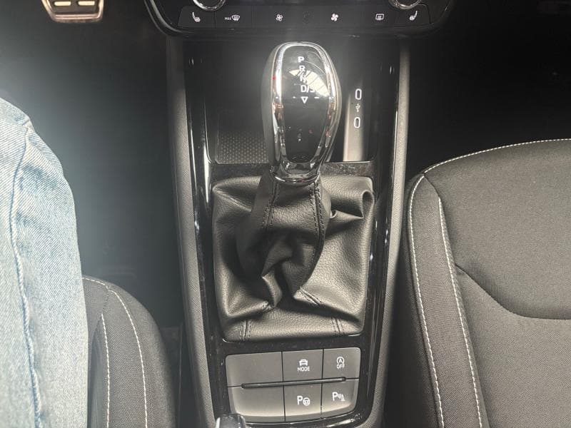 Skoda Kamiq Monte Carlo | 1.0 tsi 116cv | Boite auto | GPS | Caméra | Toit pano | Carplay | Capteurs Av/Ar | Clim auto - 24