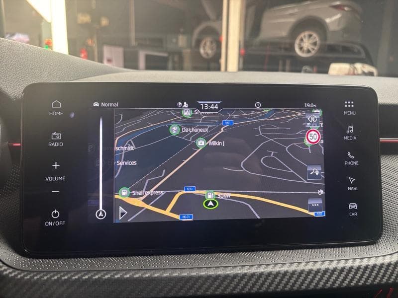 Skoda Kamiq Monte Carlo | 1.0 tsi 116cv | Boite auto | GPS | Caméra | Toit pano | Carplay | Capteurs Av/Ar | Clim auto - 16