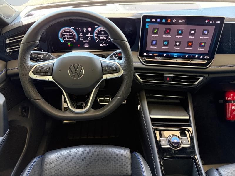 Volkswagen Tiguan R-Line | 1.5 TSI 150cv | GPS | Caméra | Toit pano | Attelage - 11