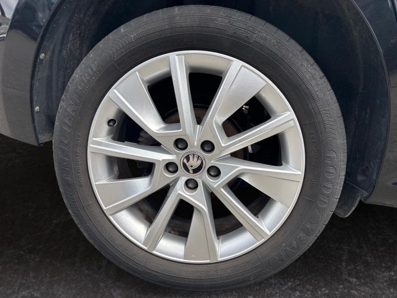Skoda Kamiq Ambition | 1.0 tsi 110cv | GPS | Caméra | Carplay | Capteurs Av/Ar | Clim auto | Sièges Av chauffants - 28