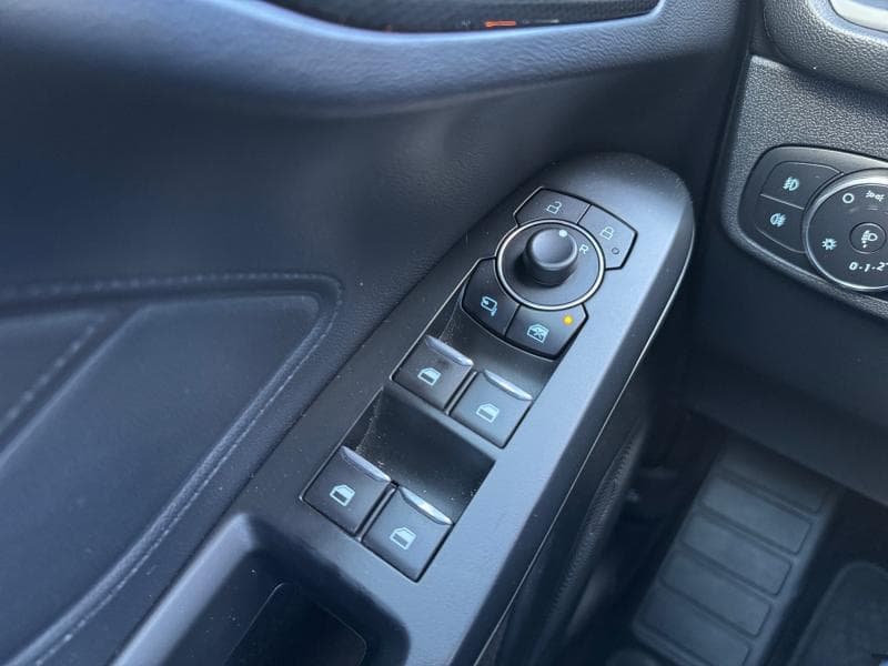 Ford Focus ST-Line | 1.0 EcoBoost 125cv | GPS | Bluetooth | Caméra | Capteurs Av & Arr - 13