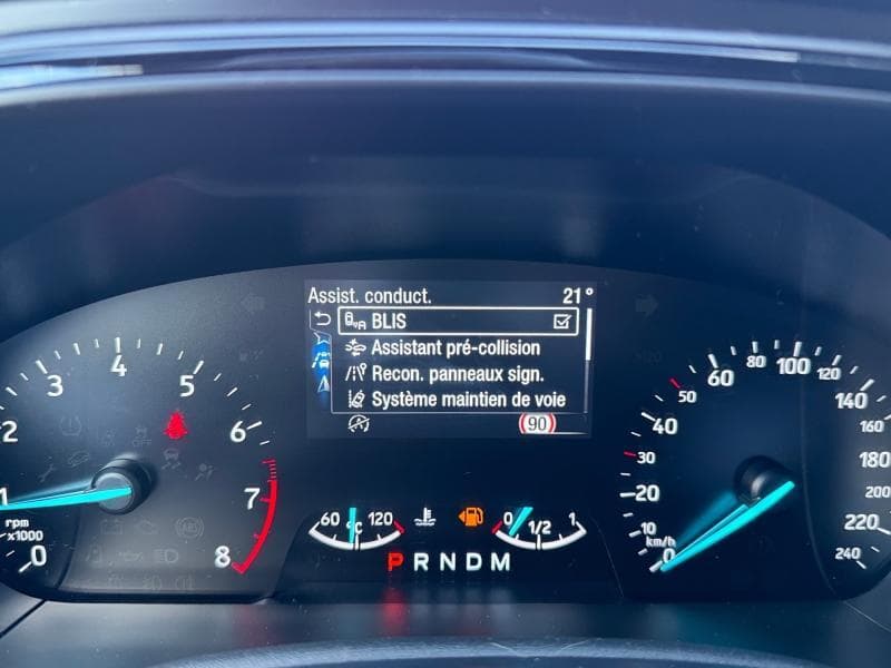Ford Focus ST-Line | 1.0 EcoBoost 125cv | GPS | Bluetooth | Caméra | Capteurs Av & Arr - 25