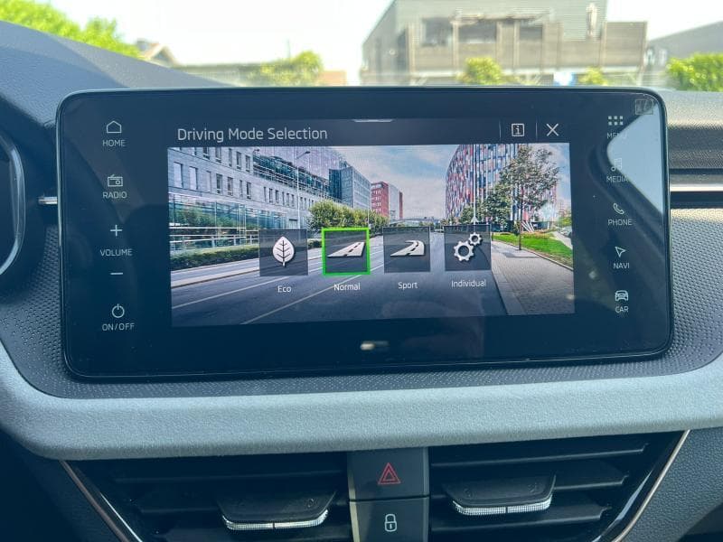 Skoda Kamiq Selection | 1.0 TSI 116CH | GPS | Caméra | Carplay | Sièges Chauffants - 24