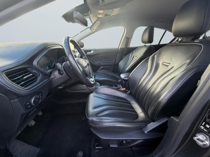 Ford Focus Vignale | 1.0 EcoBoost 125cv | Caméra | GPS | Attelage | Sièges Av chauffants - 15