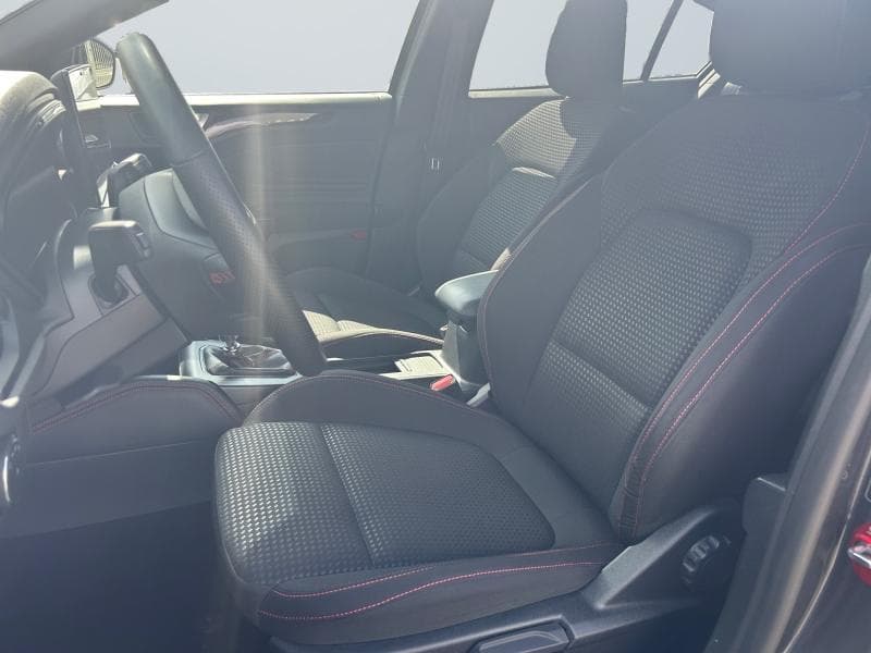 Ford Focus ST-Line | 1.0 EcoBoost 125cv | Carplay | Caméra | GPS | Volant chauffant - 10