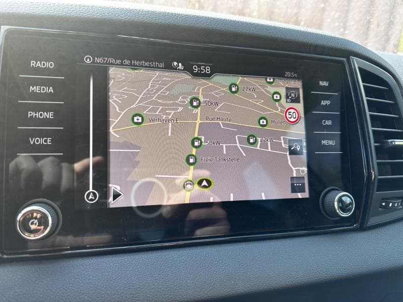 Skoda Karoq Selection | 1.0 TSI 115cv | Carplay | Caméra | GPS | Sièges Av chauffants - 23