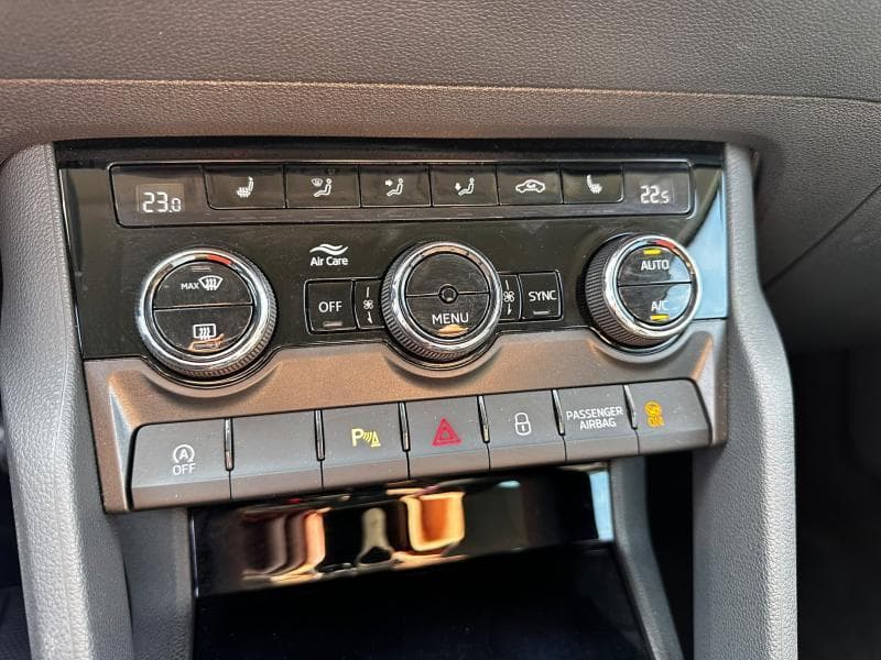Skoda Karoq Selection | 1.0 TSI 115cv | Carplay | Caméra | GPS | Sièges Av chauffants - 22