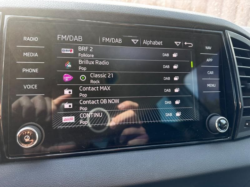 Skoda Karoq Selection | 1.0 TSI 115cv | Carplay | Caméra | GPS | Sièges Av chauffants - 27