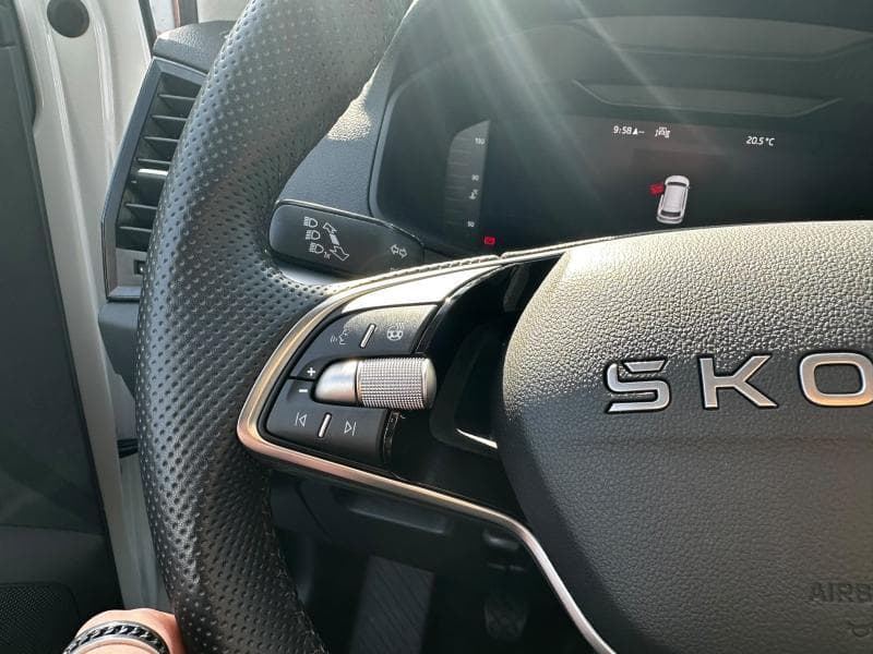 Skoda Karoq Selection | 1.0 TSI 115cv | Carplay | Caméra | GPS | Sièges Av chauffants - 30