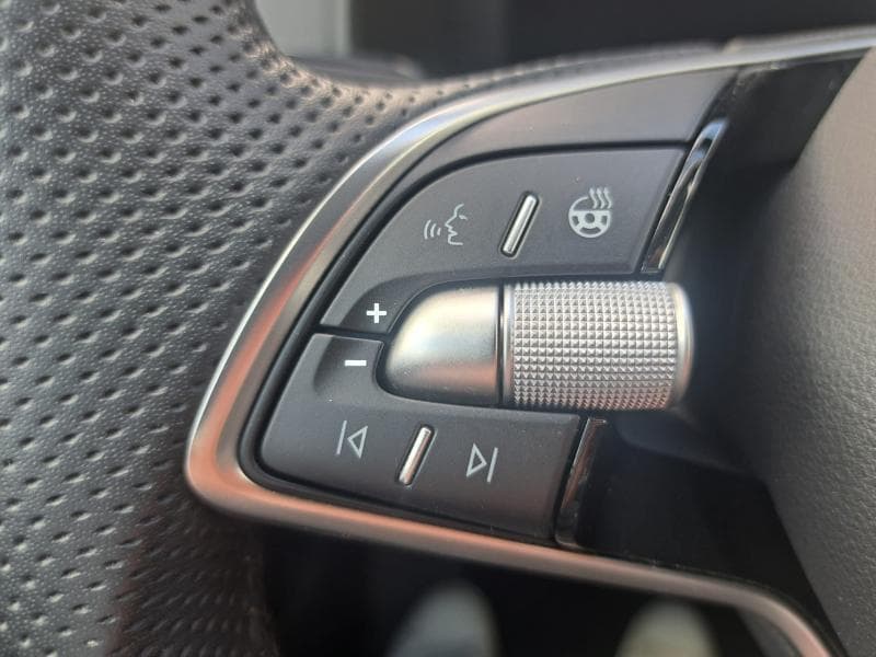 Skoda Karoq Selection | 1.0 TSI 115cv | Carplay | Caméra | Clim auto | Sièges AV chauffants - 18