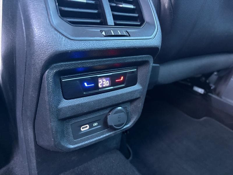 Volkswagen Tiguan Life | 1.5 TSI 131cv | Carplay | Caméra | GPS | Attelage - 21