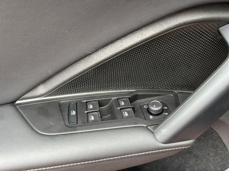Volkswagen Tiguan R-Line | 1.5 TSI 150CV | GPS | Caméra | Carplay | Sièges Av chauffants - 28