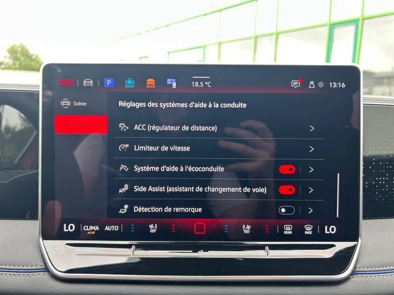 Volkswagen Tiguan R-Line | 1.5 TSI 150CV | GPS | Caméra | Carplay | Sièges Av chauffants - 20