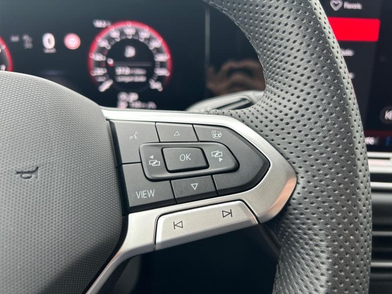 Volkswagen Tiguan R-Line | 1.5 TSI 150CV | GPS | Caméra | Carplay | Sièges Av chauffants - 24