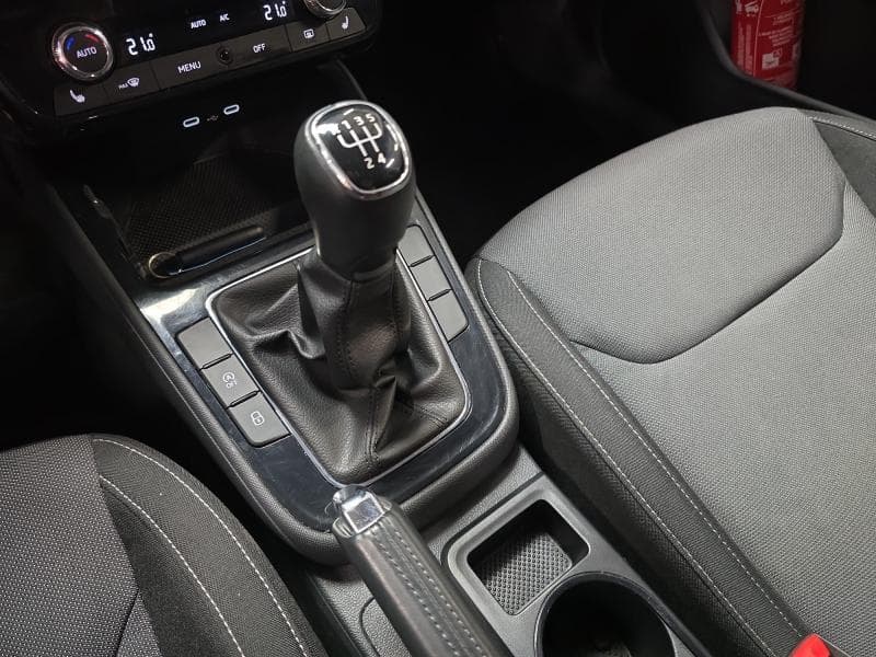 Skoda Fabia Ambition | 1.0 TSI 95cv | Carplay | Caméra | GPS | Clim auto - 24
