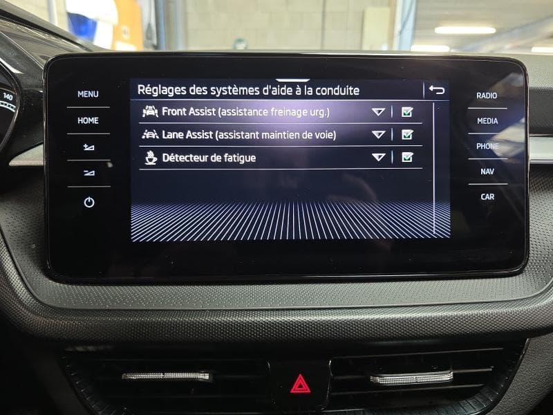 Skoda Fabia Ambition | 1.0 TSI 95cv | Carplay | Caméra | GPS | Clim auto - 21