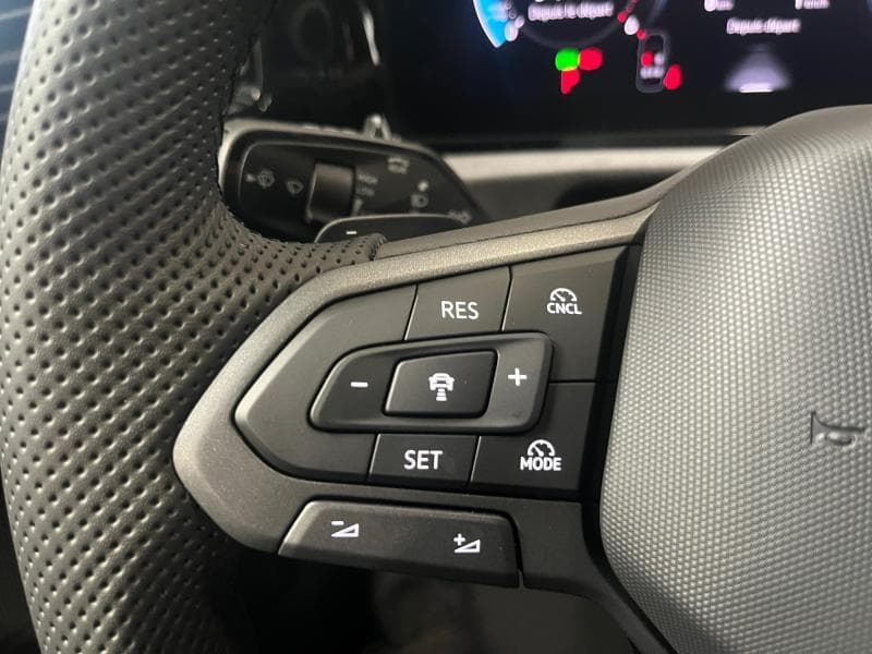 Volkswagen Tiguan R-Line 2.0 TDI 150ch DSG7 - 14