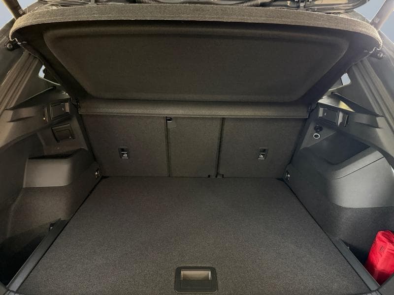 Volkswagen Tiguan Goal Edition | 1.5 TSi 131 CV | Carplay Navi | Attelage de remorque | Attelage de remorque | Toit Panoramique - 16
