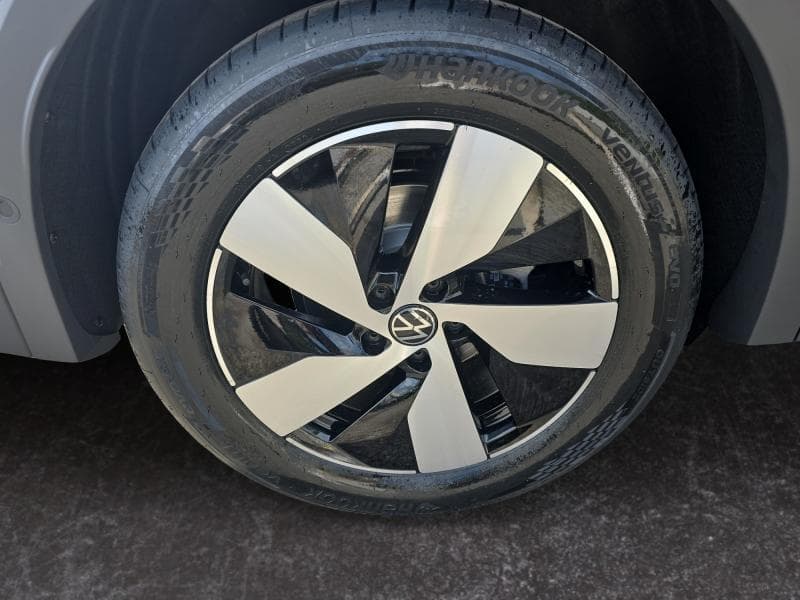 Volkswagen Tiguan Goal Edition | 1.5 TSi 131 CV | Carplay Navi | Attelage de remorque | Attelage de remorque | Toit Panoramique - 21