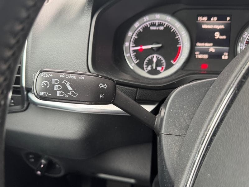 Skoda Karoq Ambition | 2.0 TDI 116cv | Carplay | Caméra | GPS | Attelage - 19