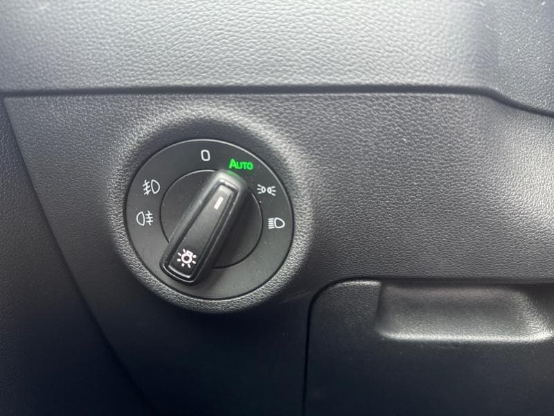 Skoda Karoq Ambition | 2.0 TDI 116cv | Carplay | Caméra | GPS | Attelage - 14