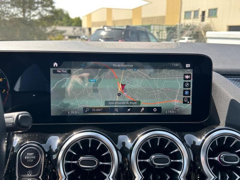 Mercedes-Benz GLA 180 AMG Line | 1.3 L 136Cv | Caméra | GPS | Virtual Cockpit | Capteurs AV+AR - 16