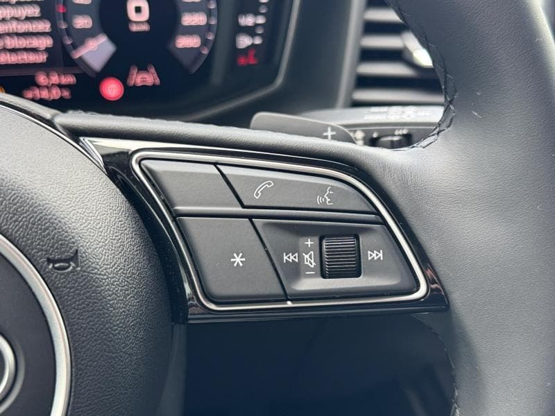 Audi A1 S-Line | 1.0 TFSI 116 cv | Carplay | Camera | Capteurs Av/Ar | LED - 16