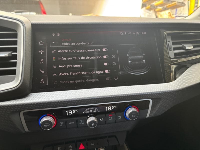 Audi A1 S-Line | 1.0 Tsi DSG 116 cv | Clim auto | Car play | Camera | Alu - 17