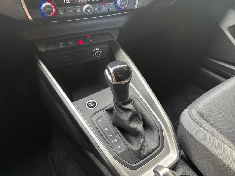 Audi A1 S-Line | 1.0 Tsi DSG 116 cv | Clim auto | Car play | Camera | Alu - 18