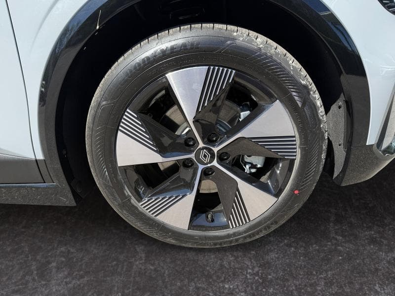 Renault Megane E-Tech Dispo 23/09/26 Techno Comfort Range 220 - 26