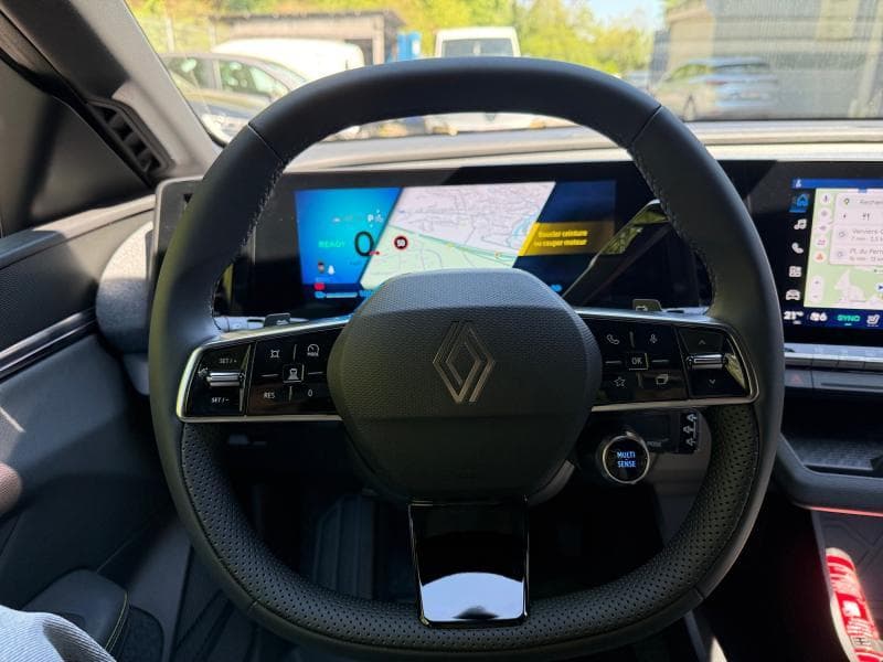Renault Megane E-Tech Dispo 23/09/26 Techno Comfort Range 220 - 17