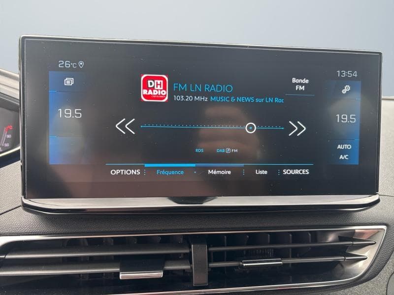 Peugeot 3008 Allure | 1.5 HDI 131cv | Carplay | Caméra | GPS | Attelage - 17