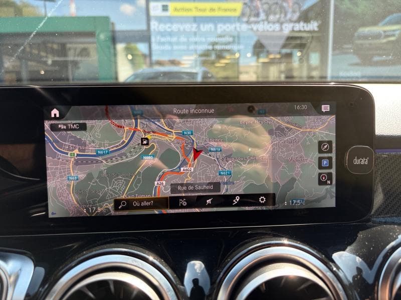 Mercedes-Benz GLB 180 Pack AMG | 1.3 136cv | 7 Places | Carplay | Caméra | Attelage - 24