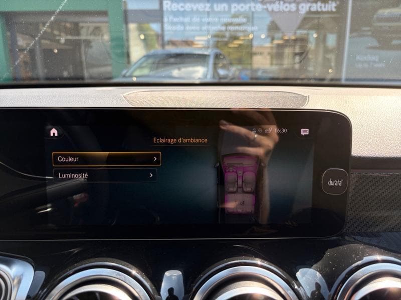 Mercedes-Benz GLB 180 Pack AMG | 1.3 136cv | 7 Places | Carplay | Caméra | Attelage - 27
