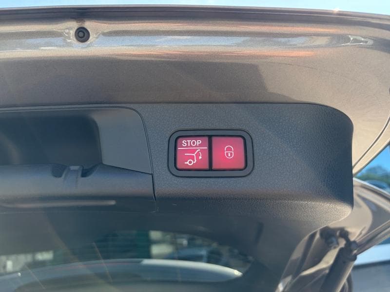 Mercedes-Benz GLB 180 Pack AMG | 1.3 136cv | 7 Places | Carplay | Caméra | Attelage - 31