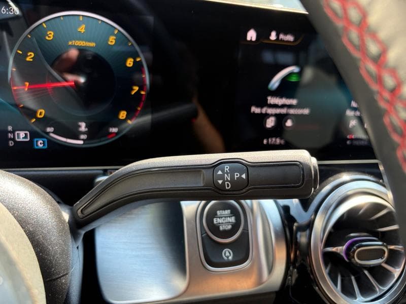Mercedes-Benz GLB 180 Pack AMG | 1.3 136cv | 7 Places | Carplay | Caméra | Attelage - 23