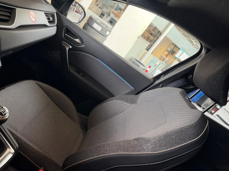 Renault Captur II Techno - 24