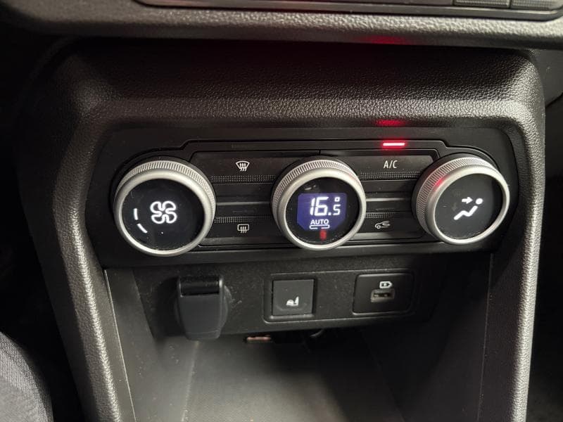 Dacia Jogger Extreme | 1.0 Tce 110cv | GPS | Caméra | Attelage - 27