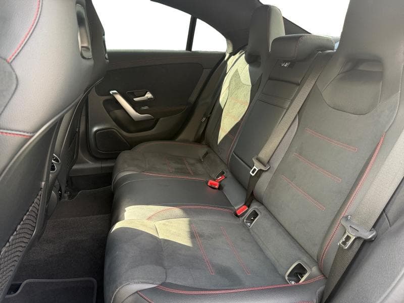 Mercedes-Benz CLA 180 CLA Pack AMG | 1.3 essence 136 cv | Toit ouvrant | camera | Bluethoot | sièges chauffants - 11
