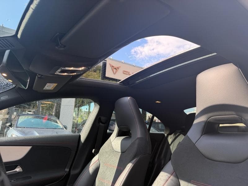 Mercedes-Benz CLA 180 CLA Pack AMG | 1.3 essence 136 cv | Toit ouvrant | camera | Bluethoot | sièges chauffants - 29