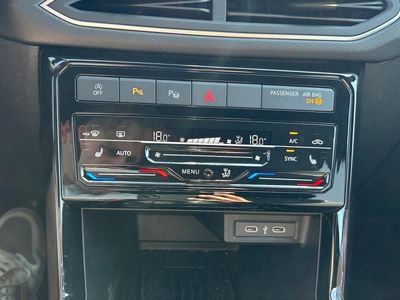 Volkswagen T-Cross R-Line | 1.0 TSI 116cv | Carplay | Caméra | GPS | Sièges Av chauffants - 20