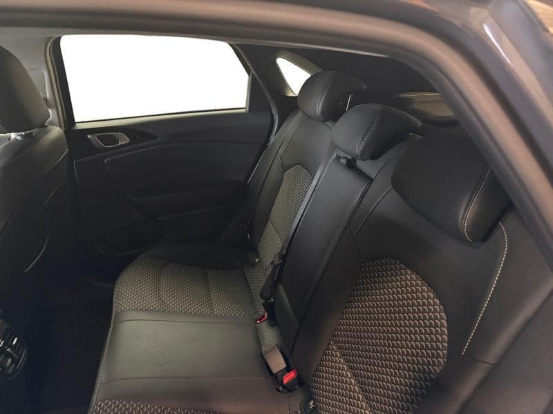 Kia Ceed ProCeed | 1.6 Crdi  136cv | CarPlay | Caméra | Attelage - 16