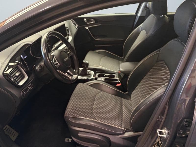 Kia Ceed ProCeed | 1.6 Crdi  136cv | CarPlay | Caméra | Attelage - 10