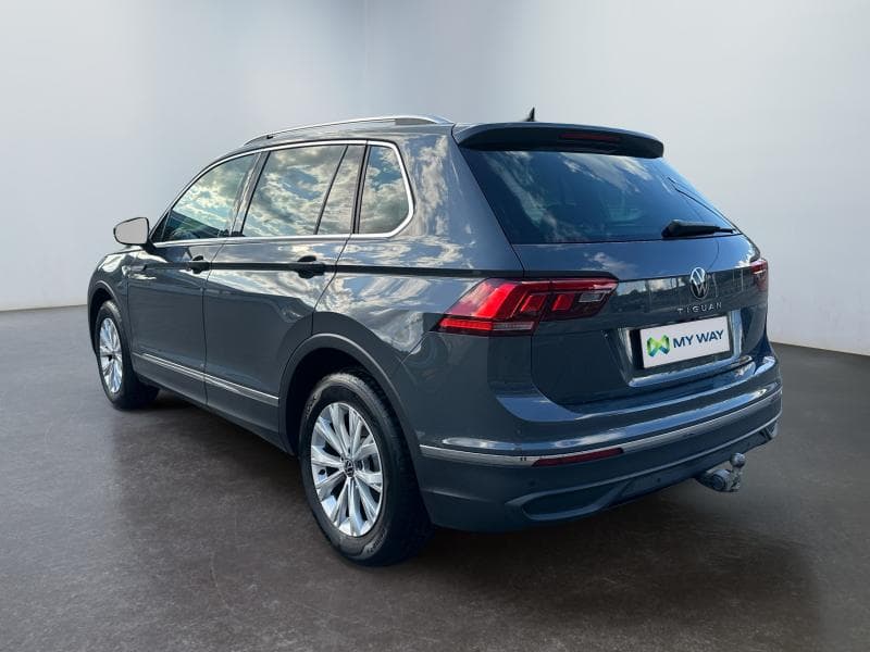 Volkswagen Tiguan 2.0 TDI 150HP | Caméra | Car Play | Attelage | - 7