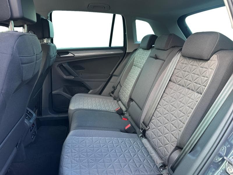Volkswagen Tiguan 2.0 TDI 150HP | Caméra | Car Play | Attelage | - 34